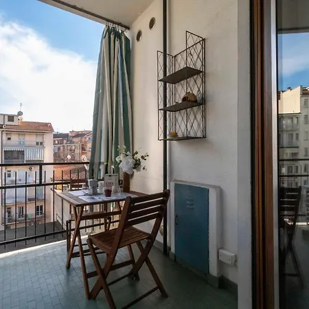 Apartment P.zza Vittorio Veneto Cozy Apt W/private Parking