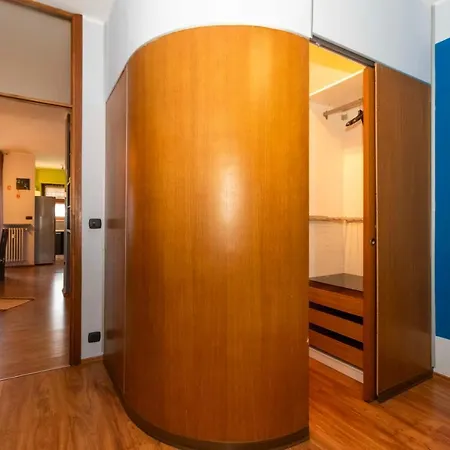 P.zza Vittorio Veneto Cozy Apt W/private Parking 토리노